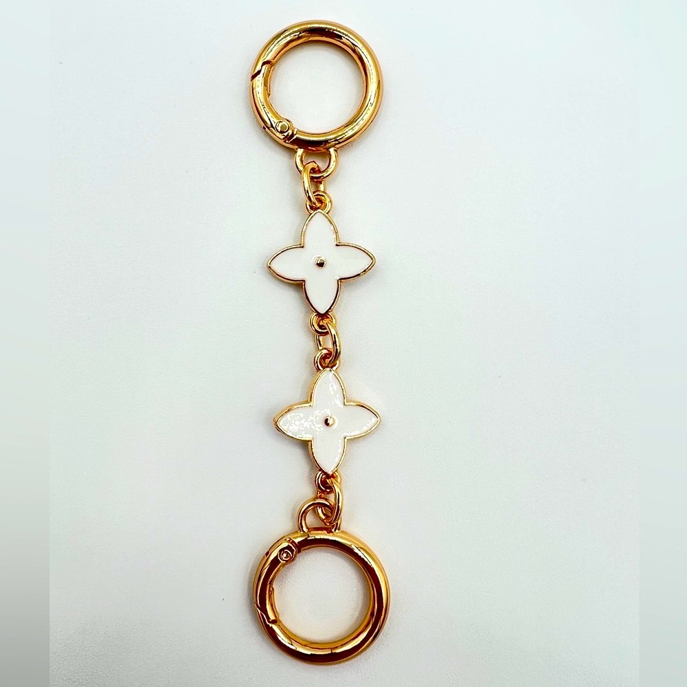 Clover Handbag Chain Strap Extender White New